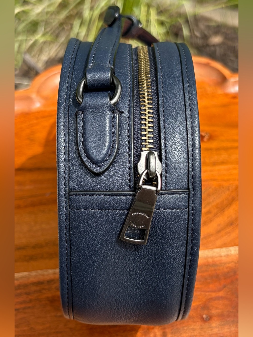 Coach Canteen Bag Limited Edition Navy Leather Rainbow Glitter F48731 EUC - Picture 12 of 16